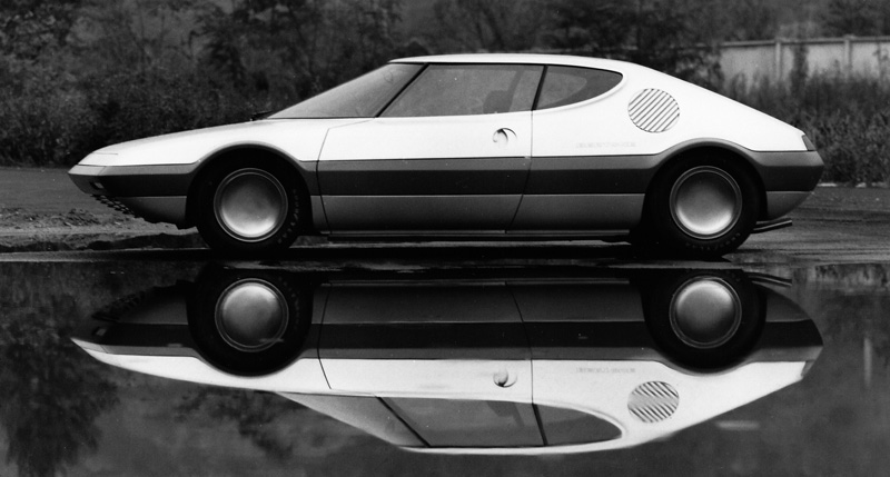 Bertone NSU TRAPEZE four seats mid engine prototype 1973 